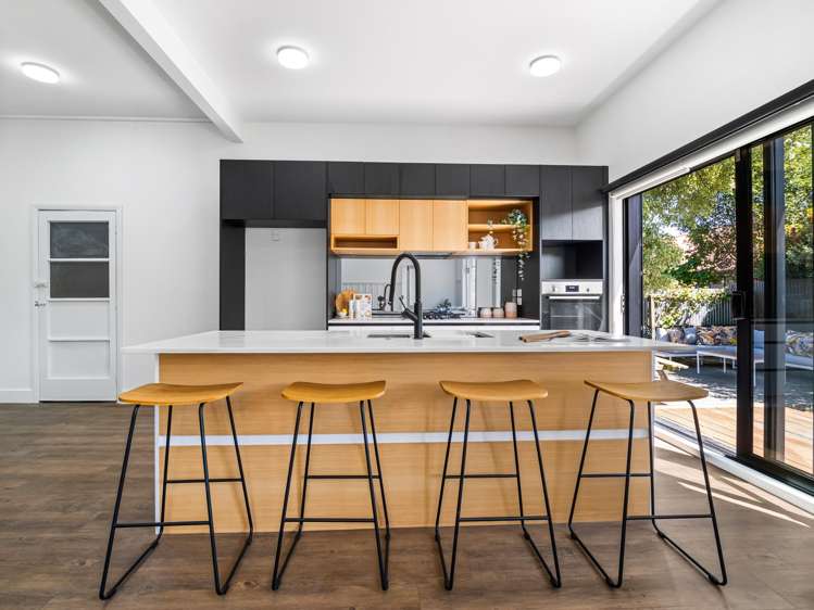 309 Main South Road Hornby_3