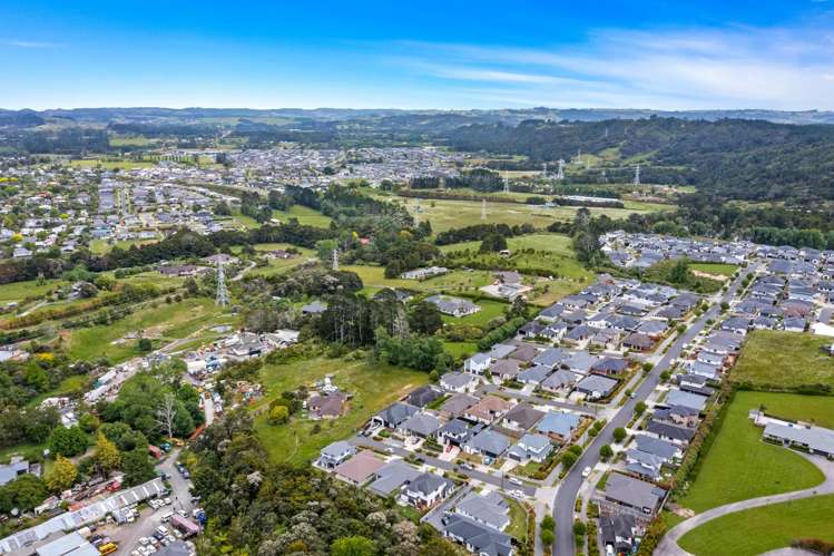 32 Accolage Boulevard Kumeu_16