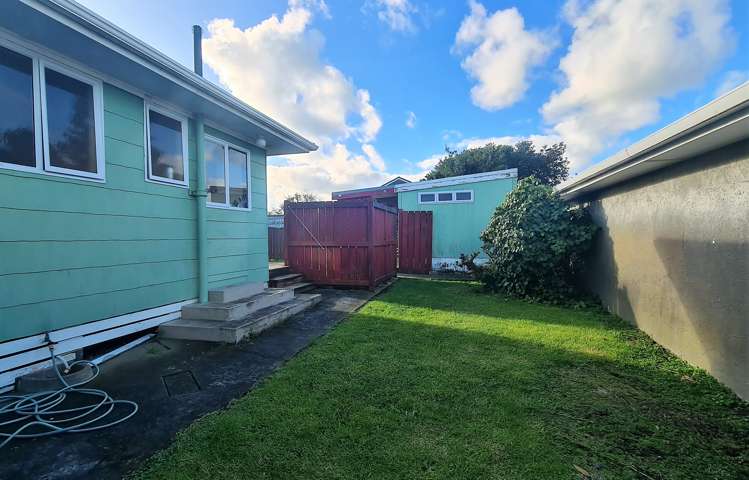 35 Fox Street Opunake_20