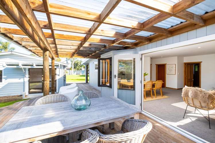 2 Gow Avenue Haumoana_12