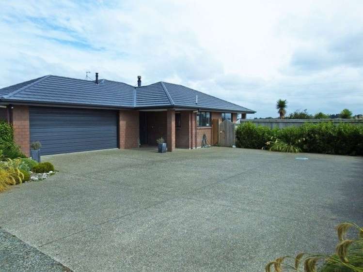 18 Majestic Chn Seaward Bush_14