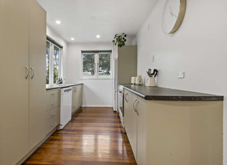 39 Toru Street Te Atatu Peninsula_9