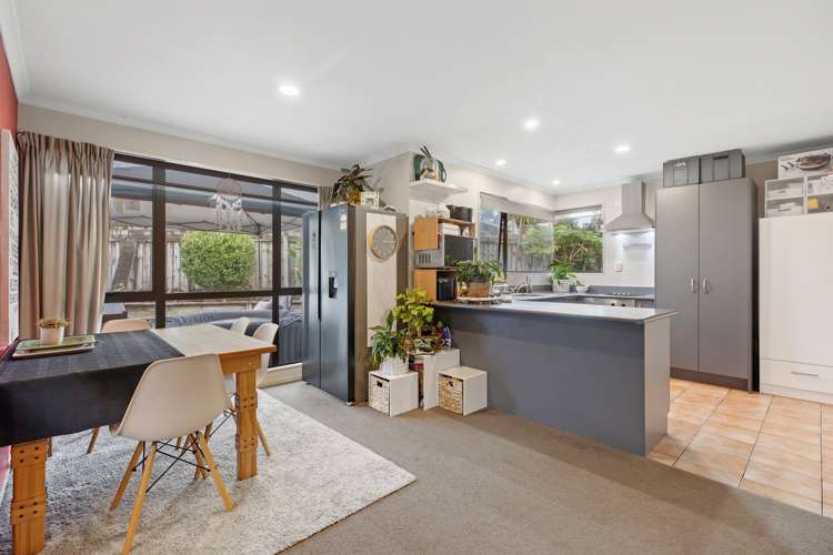 43 Katerini Grove Papamoa_3