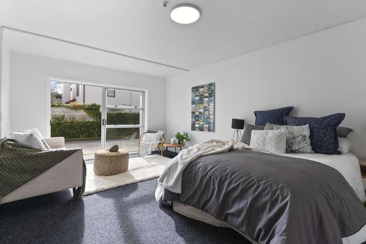 2/4 Cecil Road Milford_12