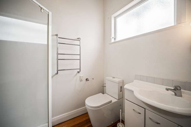 36 Te Ra Road Point Chevalier_12