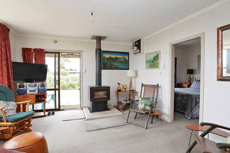6 Manuka Street Colac Bay_5