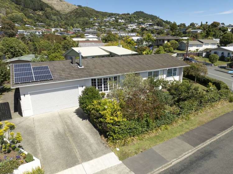 25 Churchill Avenue Richmond_26