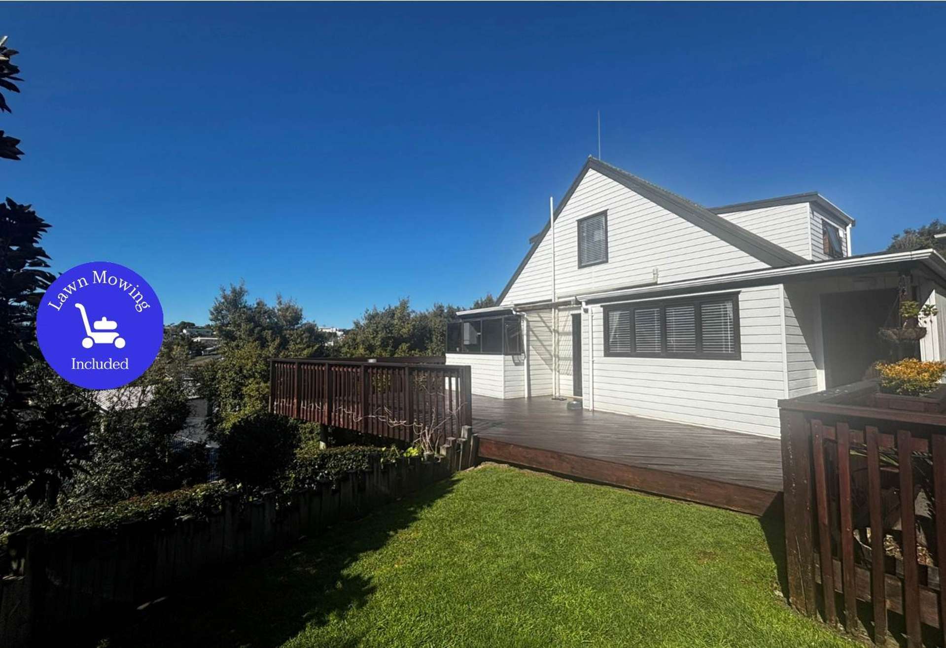 2/597 East Coast Road Browns Bay_0