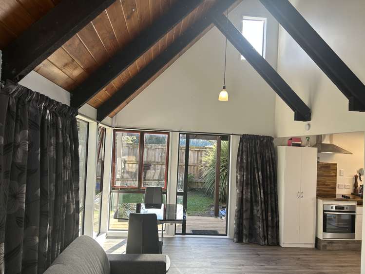 75A Racecourse Avenue_3