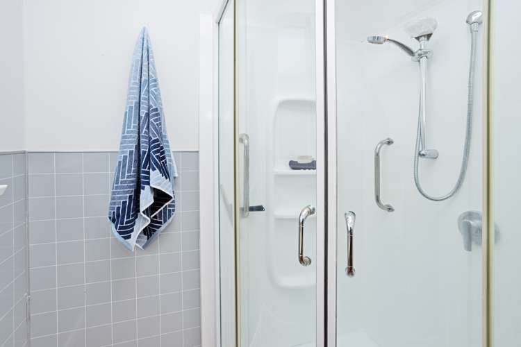 89 Thames Street Avenal_16