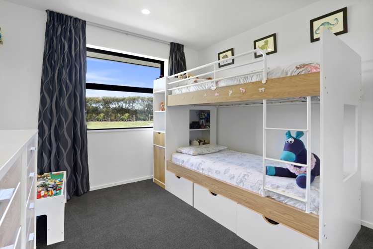 64 Bruces Road Sefton_13