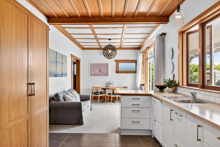 12 Guys Hill Road Hospital Hill_2