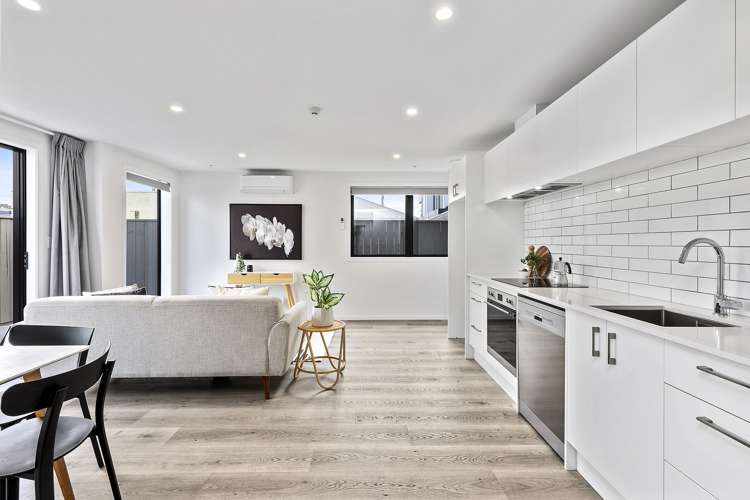 66 Rongotai Road Kilbirnie_1