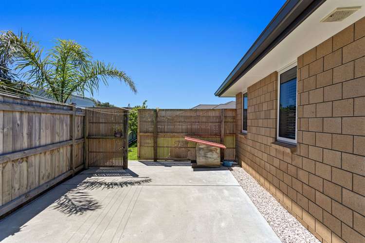 13 Dawn Parade Coastlands_22