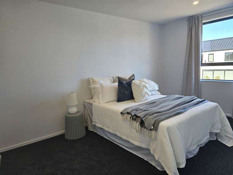 1 Malaga Crescent Harewood_10