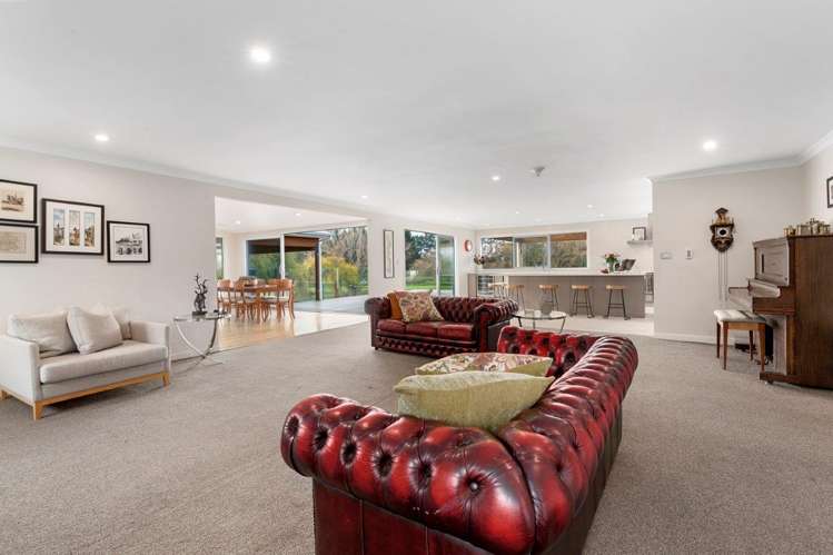 240 Mill Flat Road Riverhead_11