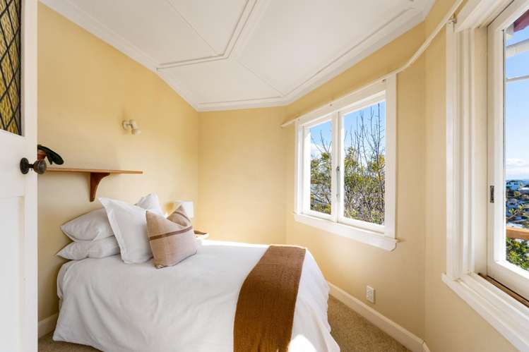 2 Roslyn Road Bluff Hill_19