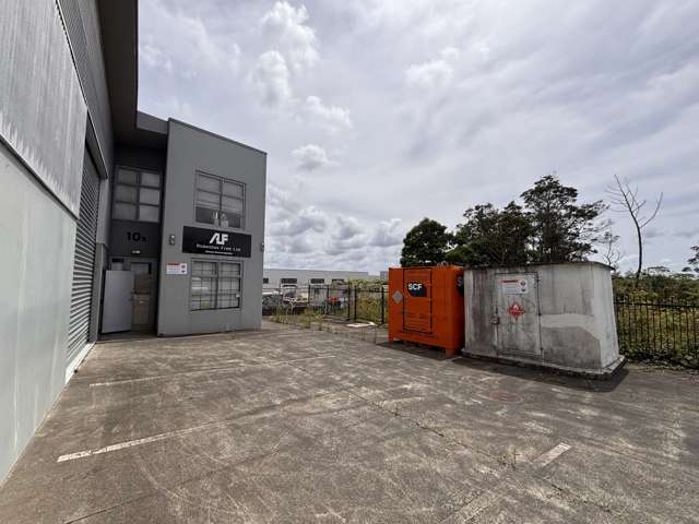 2/10 Enterprise Drive Henderson North_1