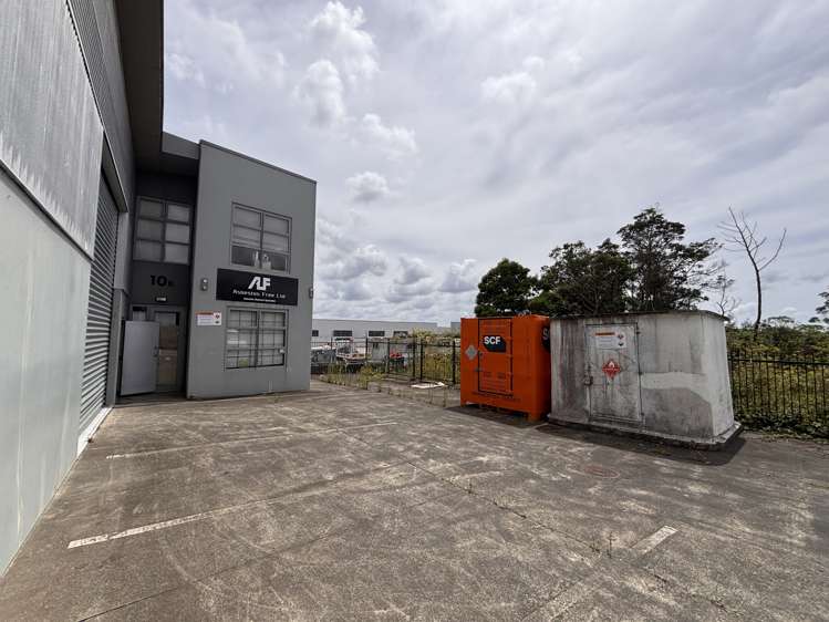 2/10 Enterprise Drive Henderson North_1