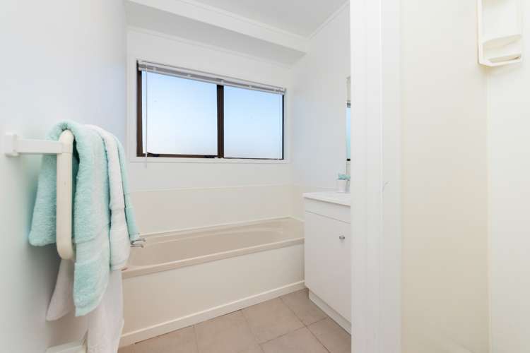 1/82 Kervil Avenue Te Atatu Peninsula_11