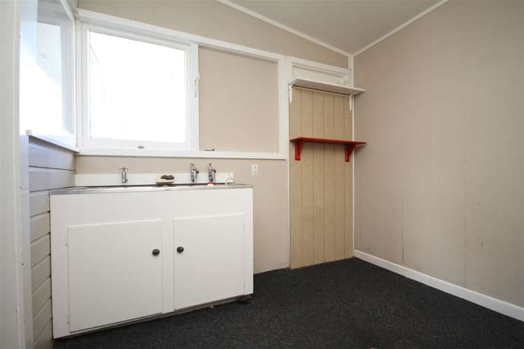 1 Queen Street Waihi_15