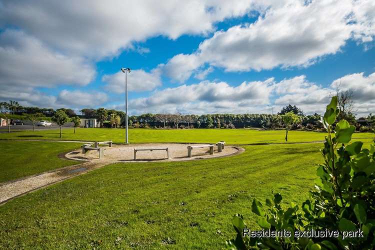 C21/71 Spencer Road Oteha_13