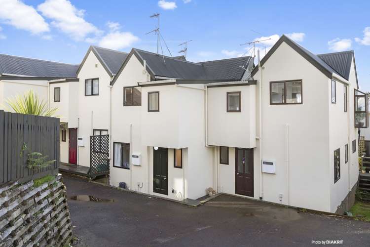 2/12 Vallance Street Kilbirnie_10