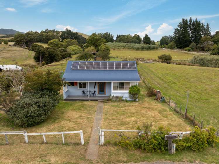 8 Takamatua Valley Road_5