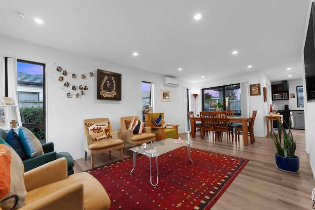 56 Black Beech Crescent Takanini_2