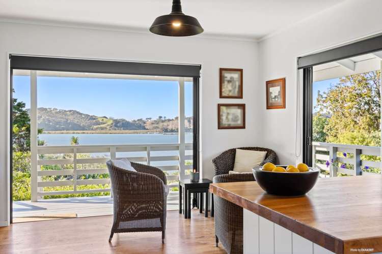 17 Young Street Mahurangi East_17