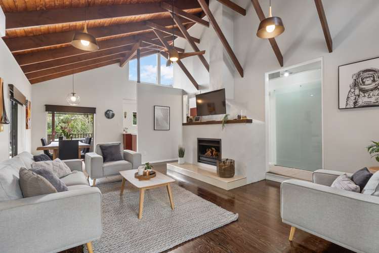 520 West Coast Road Oratia_5