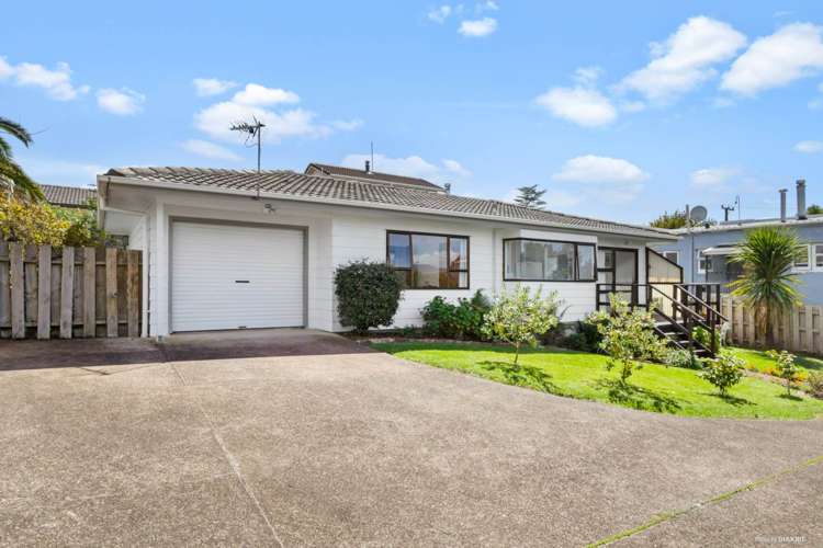 2/2 Riverview Road New Lynn_7