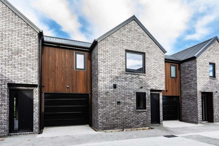 4/8 Akoranga Place Hornby_16