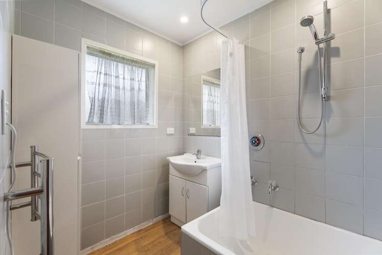 2/24 Waimana Road Conifer Grove_11