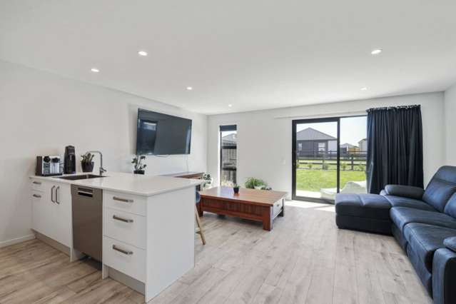 7 McCahon Lane Rolleston_4