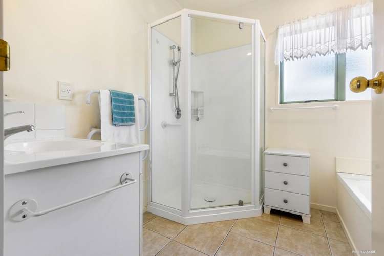 448a West Coast Road Glen Eden_4