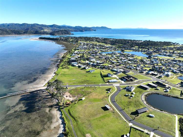 10 & 12 Taniwha Place Matarangi_10