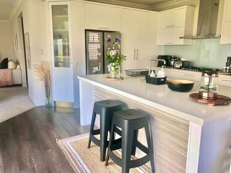 52 Butler Stoney Crescent Silverdale_5