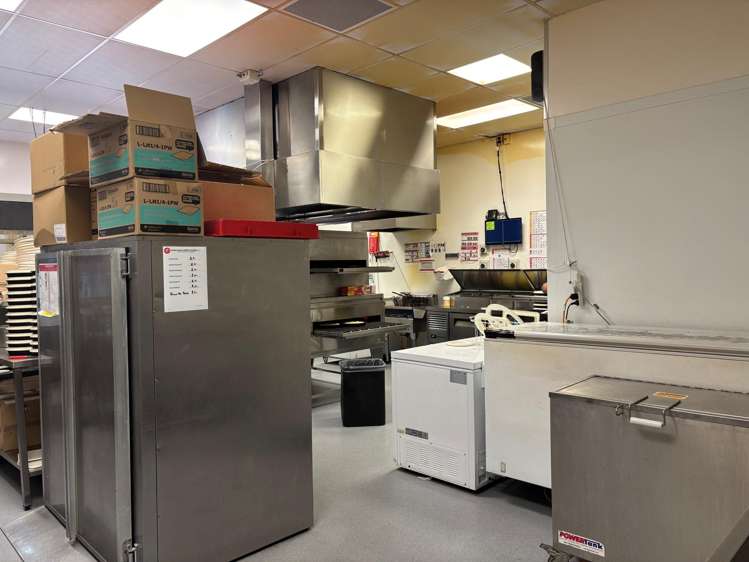 156-166 Main Street Upper Hutt Central_16