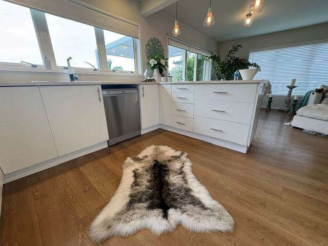 2/2 Maxwelton Drive Mairangi Bay_4