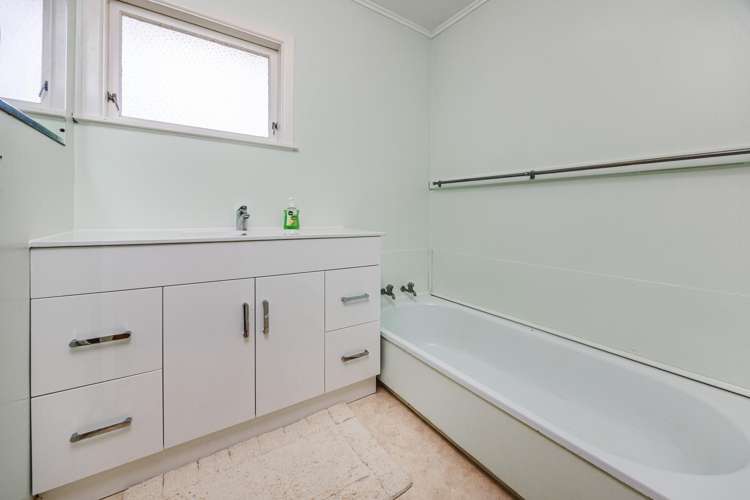 46 Lawrence Crescent Hillpark_10