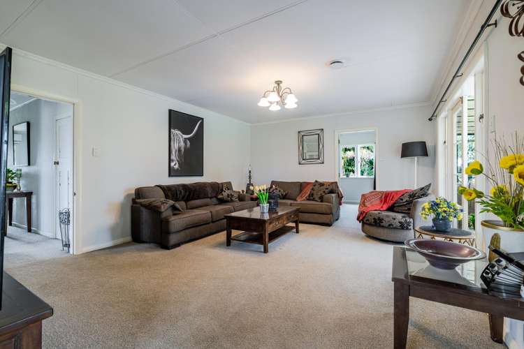 1032 Kimbolton Road Feilding_9