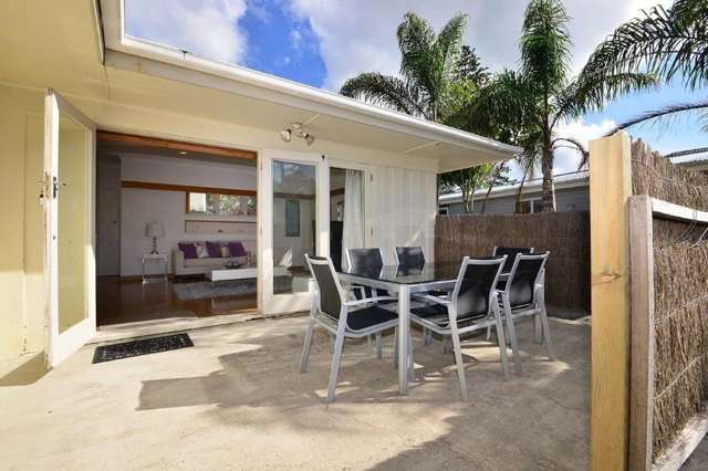 1/11 Marellen Drive Red Beach_2