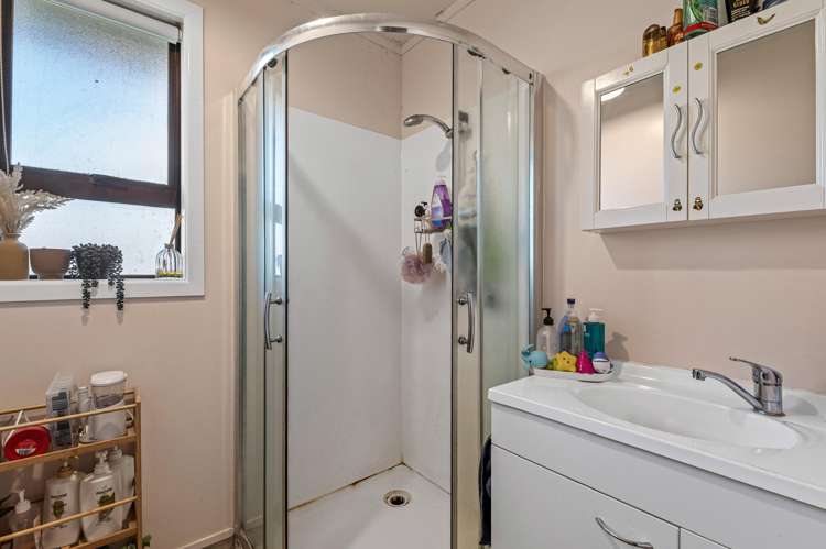 4 Melrose Avenue Owhata_15