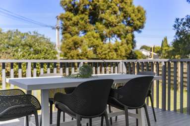 1/2 Elliott Avenue_2