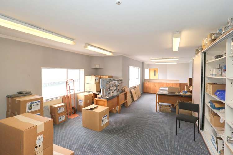 4 Foreshore Road Bluff_28