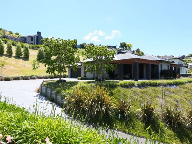 8 Outlook Terrace Taradale_17