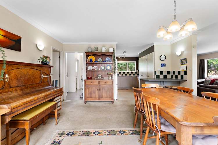 109a Glengarry Road Glen Eden_9