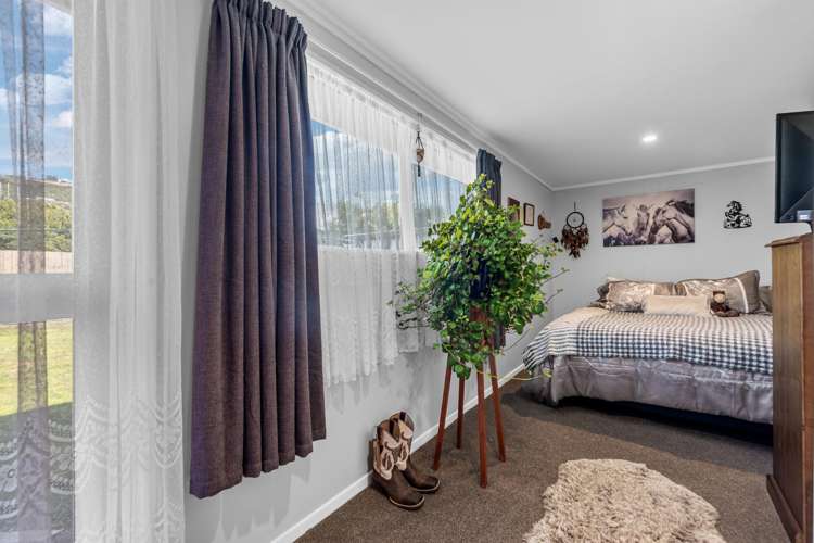 15 Fenruss Street Fairy Springs_10