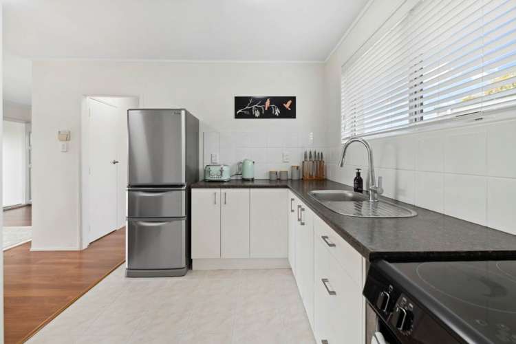 2/67 Edgewater Drive Pakuranga_9